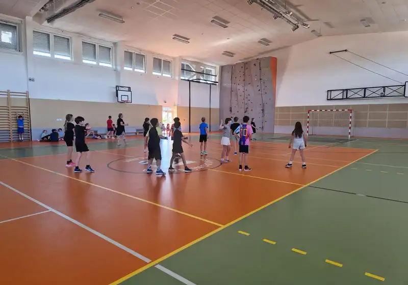 Turnaj 4. ročníků ve vybíjené 