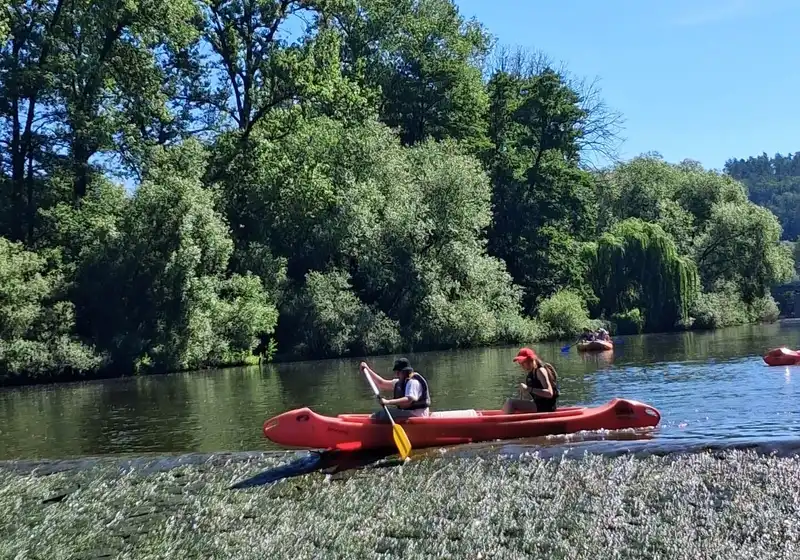 7. C na vodě