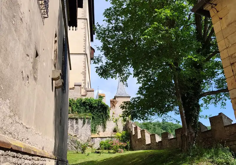Karlštejn a Muzeum voskových figurín