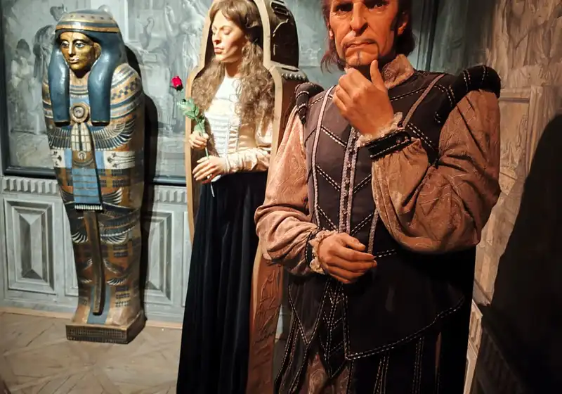 Karlštejn a Muzeum voskových figurín