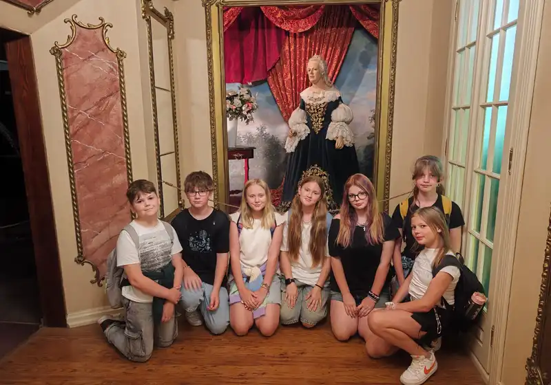 Karlštejn a Muzeum voskových figurín