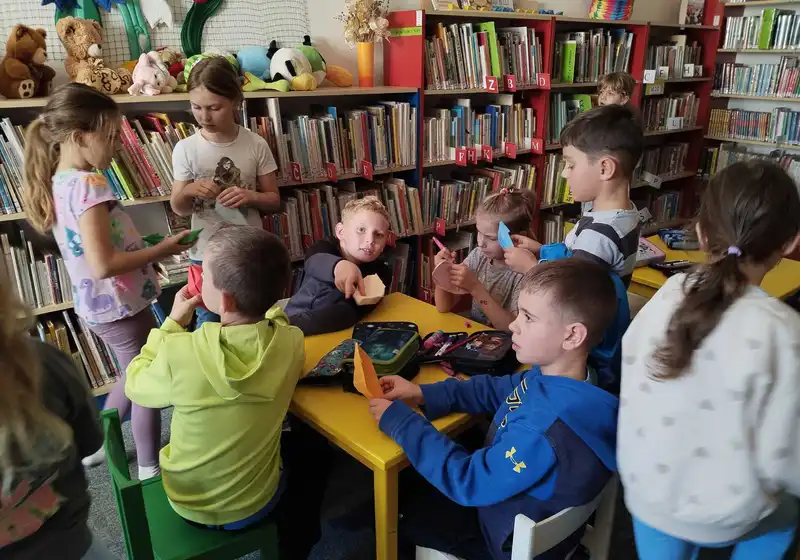 Beseda v knihovně - ,,Jak bydlí děti po celém světě"