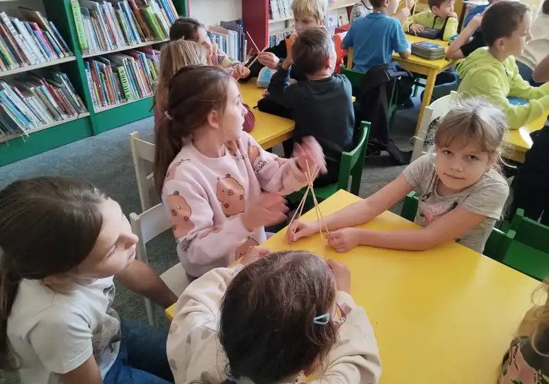 Beseda v knihovně - ,,Jak bydlí děti po celém světě"
