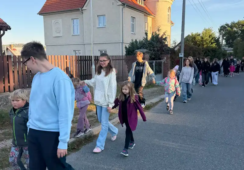 Cvičení v přírodě deváťáků a prvňáčků
