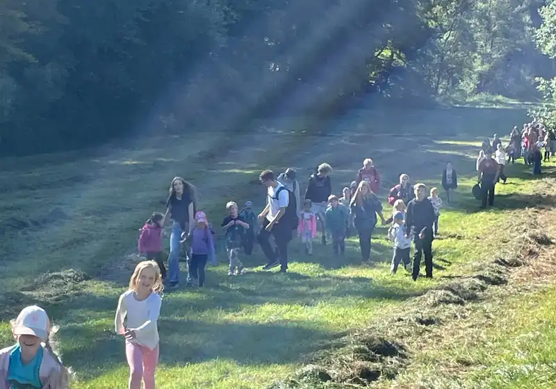 Cvičení v přírodě deváťáků a prvňáčků
