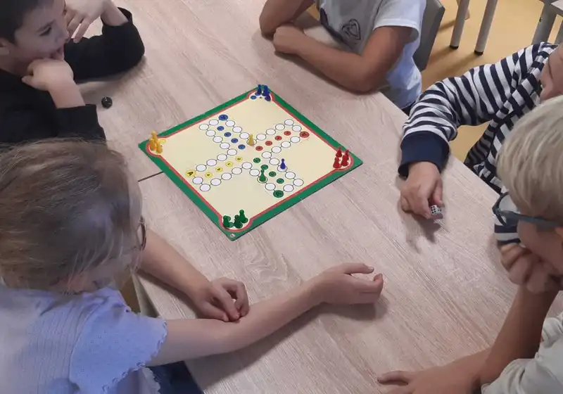 Říjen ve družině